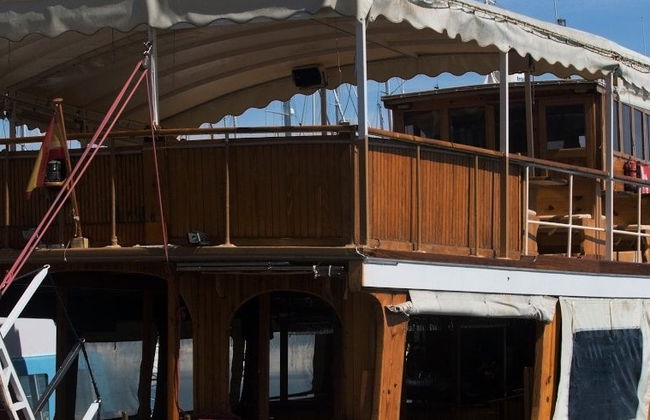Paseo en barco con música y comida por la bahía de Palma - Foto 4
