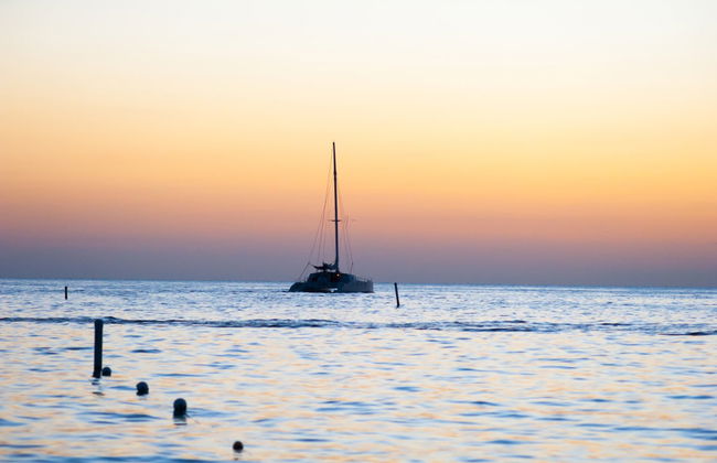 Luxury Catamaran Cruise - Foto 3