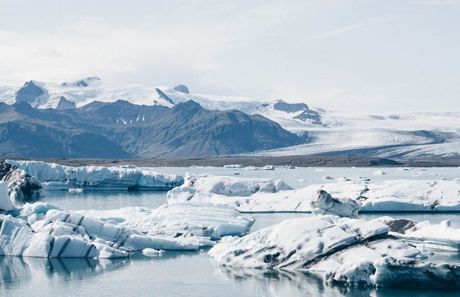Excursión a la laguna glaciar Jökulsárlón - Photo 3