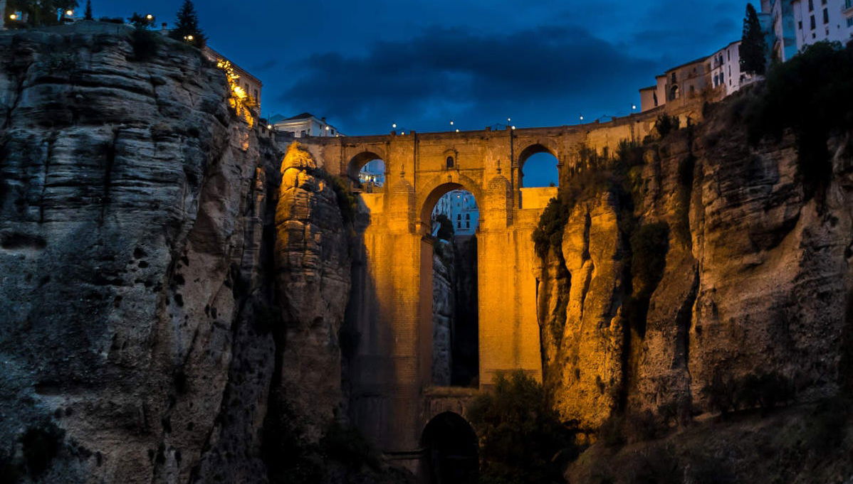 Free tour de los misterios y leyendas de Ronda - Foto 1