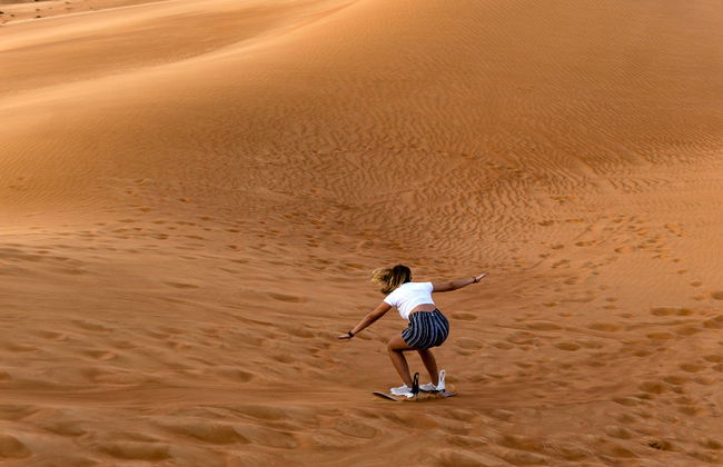 Sandboarding o sand skiing en el desierto de Ica - Foto 4