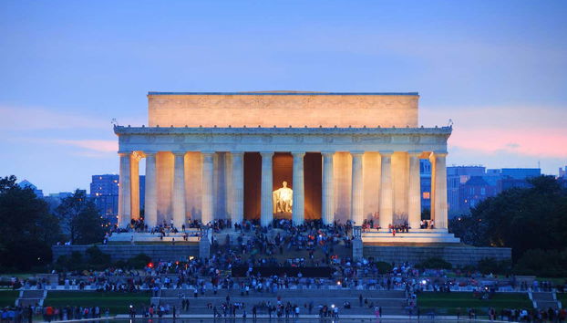 Washington DC Night Bus Tour - Photo 5