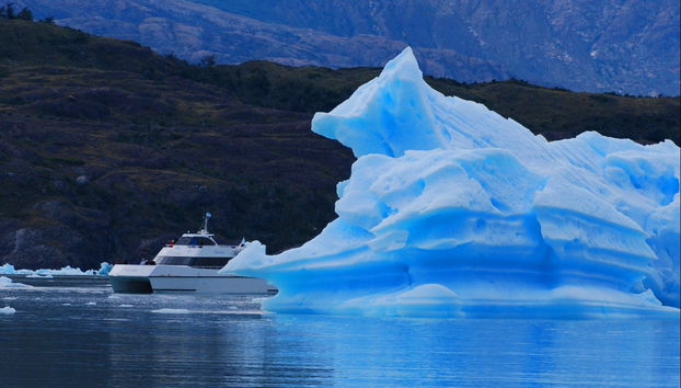 Estancia Cristina & Upsala Glacier Cruise - Photo 5