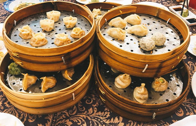 Traditional Chinese Dinner & Folk Show - Foto 2