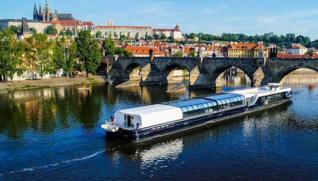 Giro in barca con soffitto trasparente e cena - Foto 2