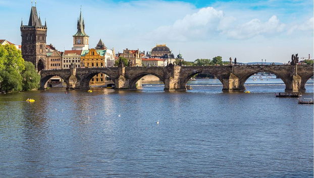 Passeio de barco vintage por Praga - Foto 2