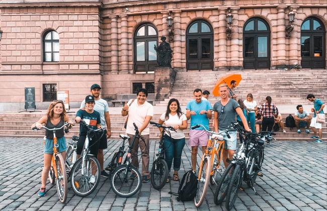 Tour en bicicleta por Praga - Foto 2