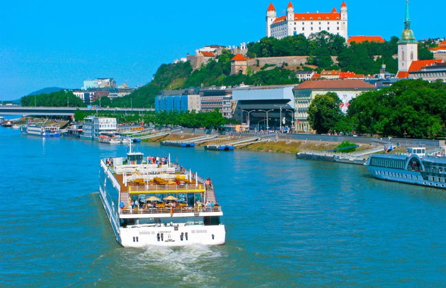Escursione a Bratislava con ritorno in battello - Foto 1
