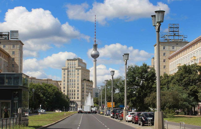 Berlin Wall Tour - Photo 4