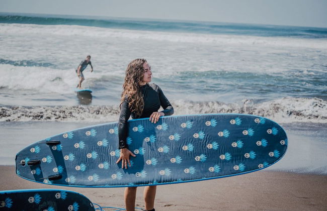 Escursione alla spiaggia El Paredón con corso di surf - Foto 4