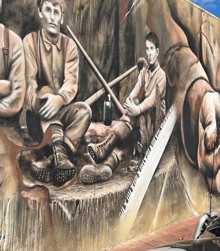 Foto de Recorrido por los bares pequeños y el arte callejero