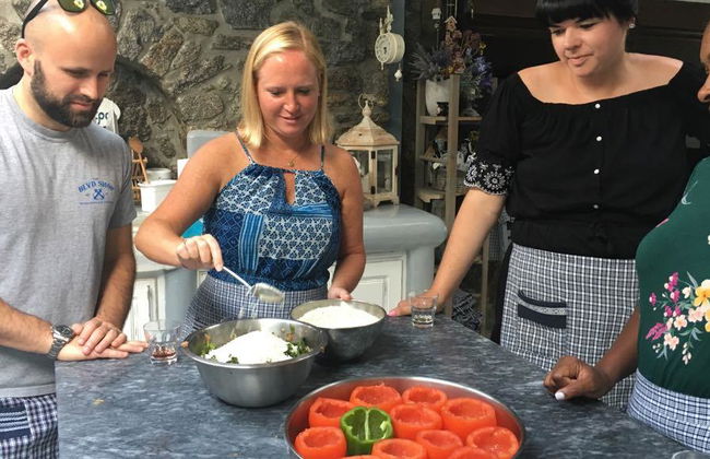 Traditional Greek Gastronomy Cooking Class - Small Group with Transfers - Foto 5