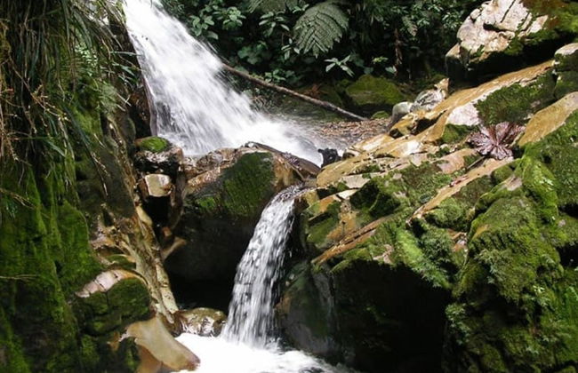 Senderismo por la Ruta de Indiana Jones + Catarata Borgoña - Foto 3