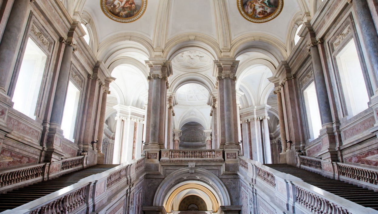 Train and Ticket to the Royal Palace of Caserta - Foto 1