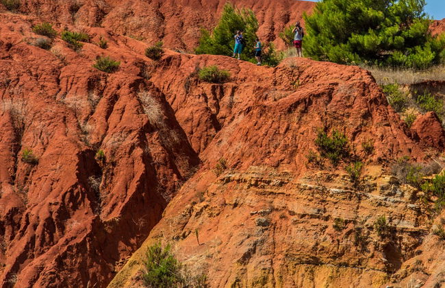Trekking por las minas de bauxita de Apulia - Foto 1