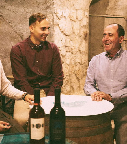Foto - Visita alla cantina Tovar