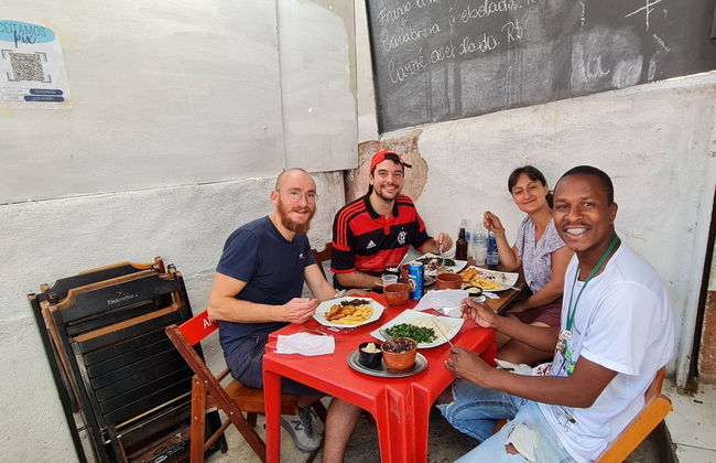 Tour della favela Santa Marta con pranzo o partita di calcio - Foto 4