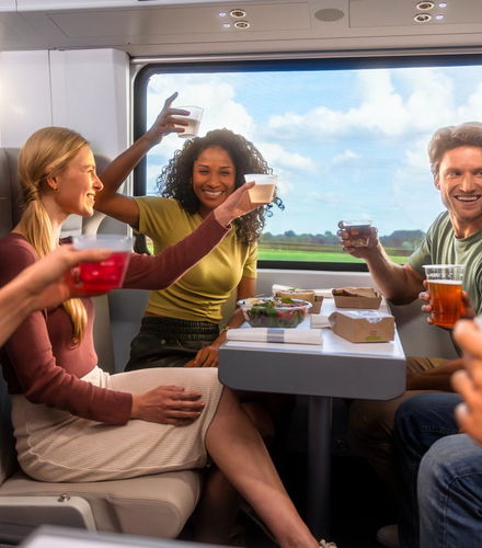 Foto de Tren de alta velocidad Brightline entre Miami y Orlando