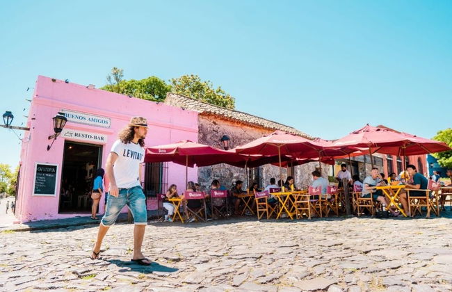 Almoço ou jantar tradicional no bairro histórico de Colônia do Sacramento - Foto 2