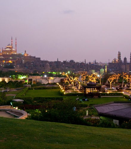 Foto de Tour nocturno por el parque Al-Azhar con cena