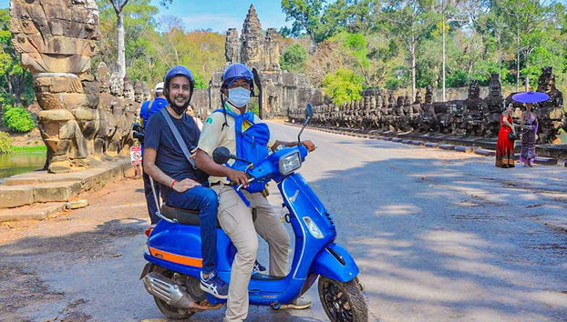 Aventura en el Templo de Angkor - Tour en Vespa - Foto 2
