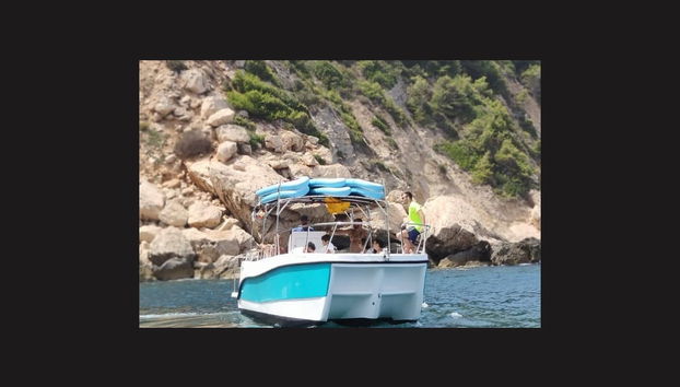 Navegando por la costa de Jávea