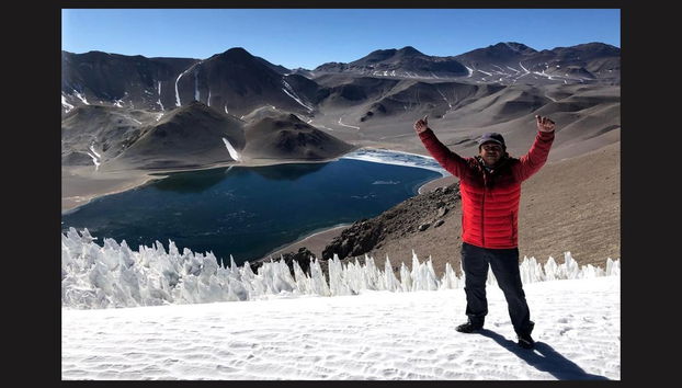 Disfrutando de los paisajes del cráter Corona del Inca