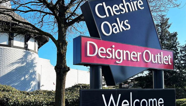 Tour privado de compras desde Manchester al Outlet Cheshire Oaks - Foto 2