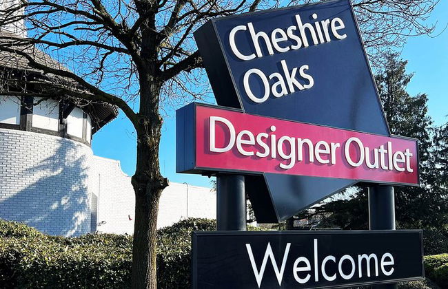 Tour privado de compras desde Manchester al Outlet Cheshire Oaks - Foto 2