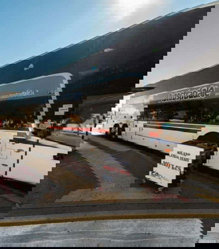 Bild - Transfer from Linate Airport to Milan