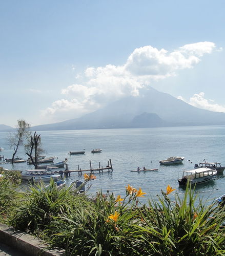 Foto de Mercado de Chichicastenango y visita panorámica al lago de Atitlán