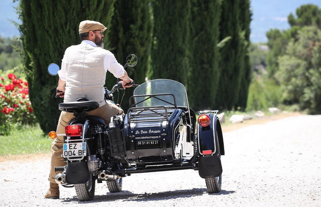 Balade privée en side-car à Aix-en-Provence - Photo 4