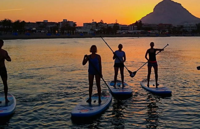 Paddle surf nocturno en Jávea - Foto 2