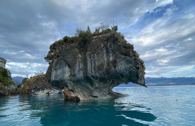 Paseo en barco por la capilla y la catedral de mármol - Foto 7