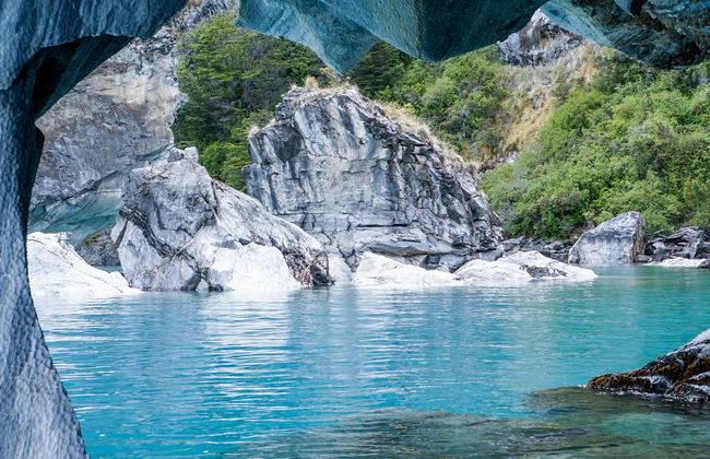 Paseo en barco por la capilla y la catedral de mármol - Foto 8