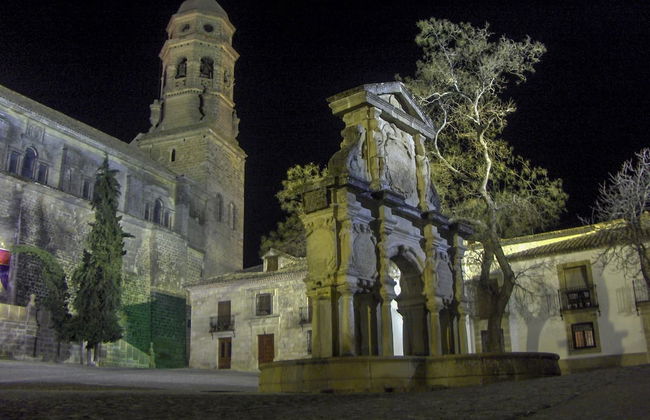 Baeza Night Tour - Photo 2