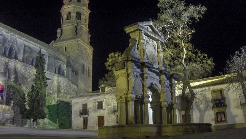 Baeza Night Tour - Photo 2