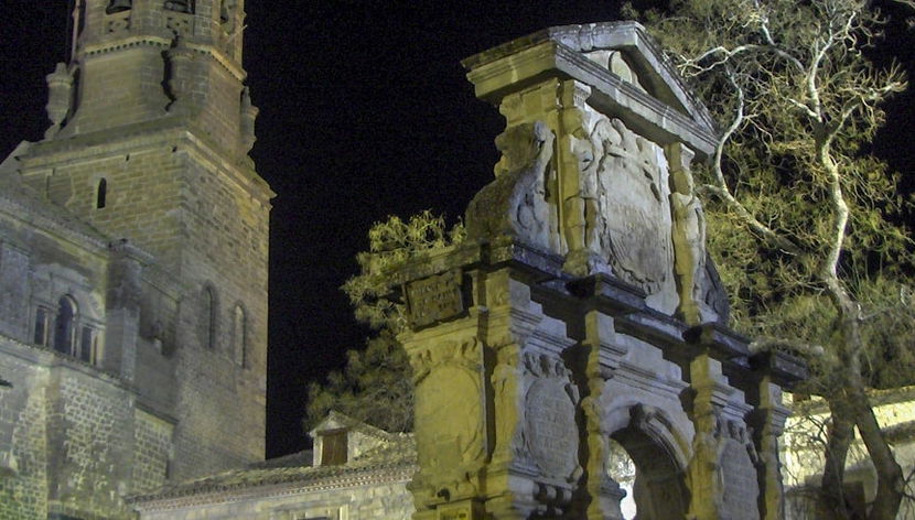 Baeza Night Tour - Photo 3