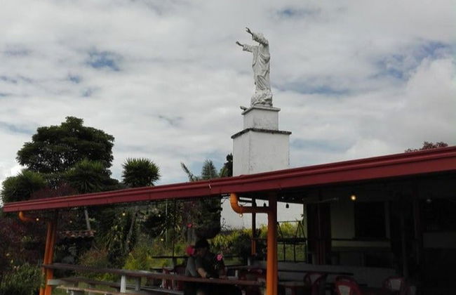 Senderismo por la cascada Escalera de Cristal y Mirador de Cristo Rey - Foto 2
