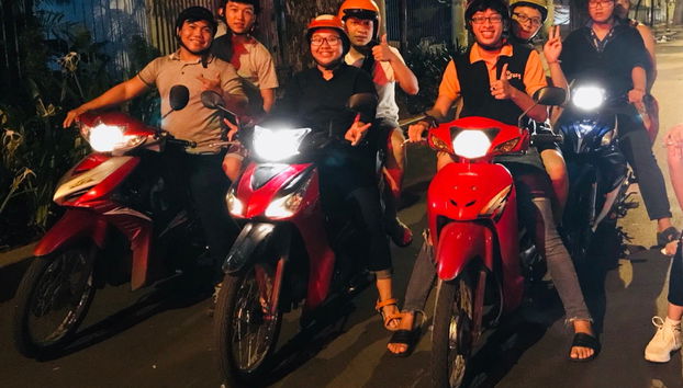 Tour nocturno en moto - Foto 2