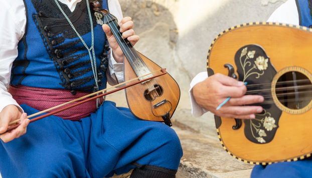 Jantar com espetáculo folclórico - Foto 2