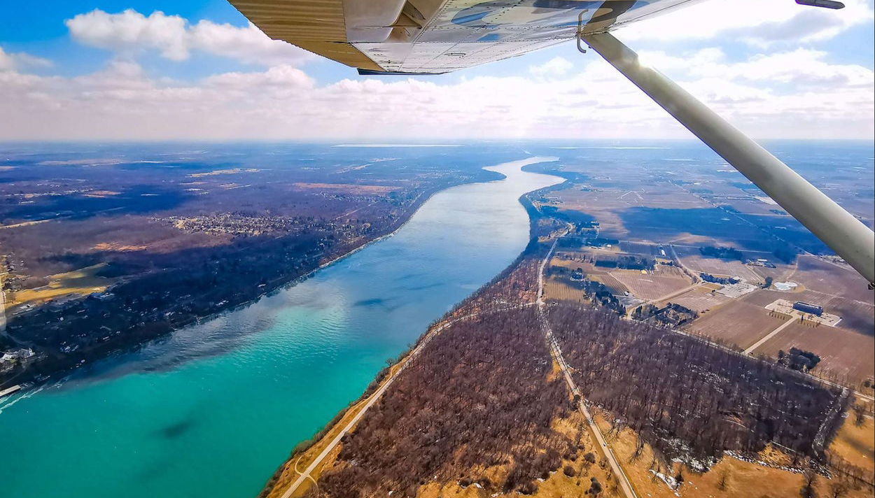 Giro in aeroplano sulle Cascate del Niagara - Foto 1