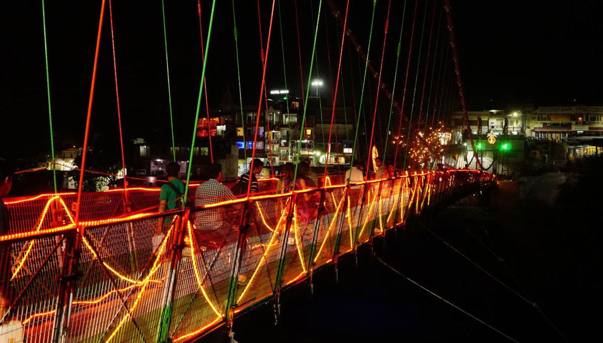 Evening Walking Tour of Rishikesh - Photo 1