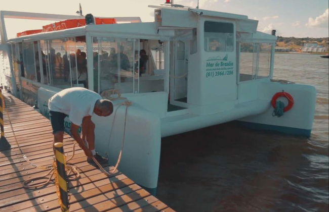 Paseo en barco por el lago Paranoá - Foto 6