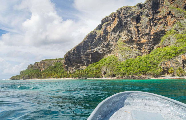 Tour en lancha rápida por las playas de Samaná - Foto 1