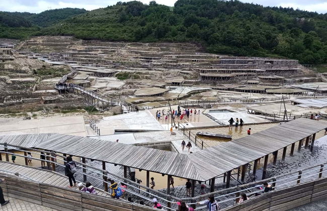 Excursión a Vitoria y las Salinas de Añana + Puente de Vizcaya - Foto 2
