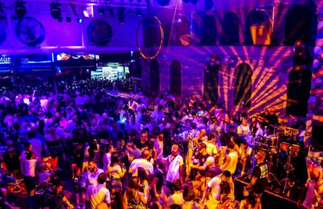 Bangkok Pub Crawl - Photo 1