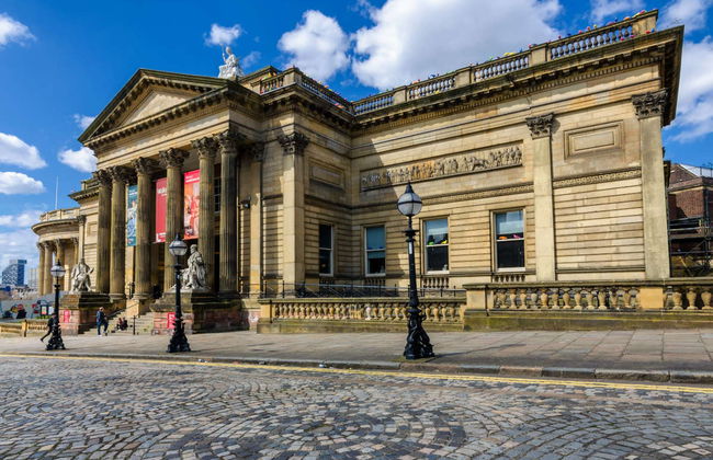 Liverpool Day Trip + The Beatles Story Tickets + The Beatles Bus - Foto 6