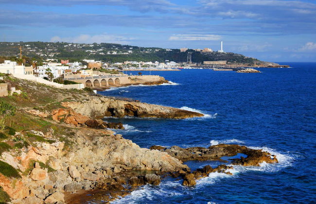 Balade en bateau le long de la côte de Santa Maria di Leuca - Photo 1