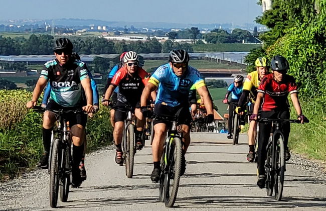 Tour de bicicleta por Holambra - Foto 2